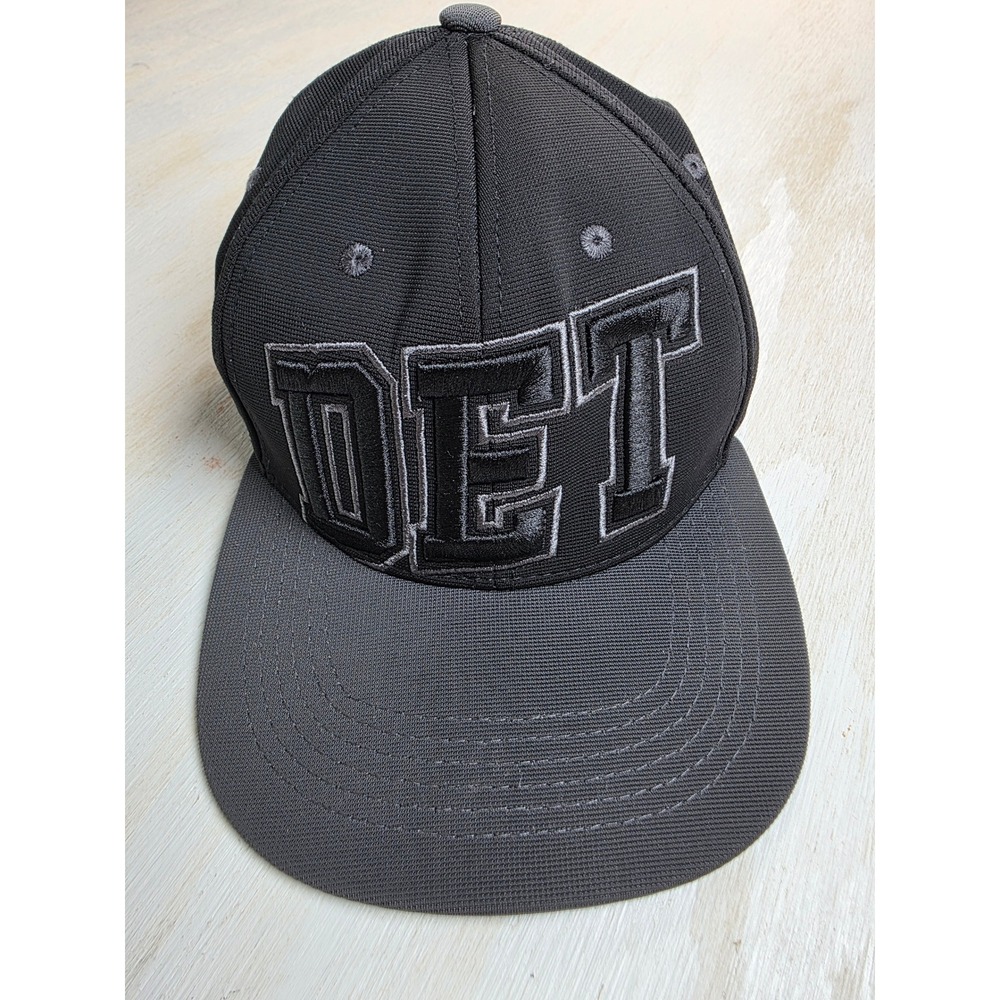 Pit Bull Detroit DET Snapback Hat Black Grey Flat Brim Adjustable Cap Mens Y2K